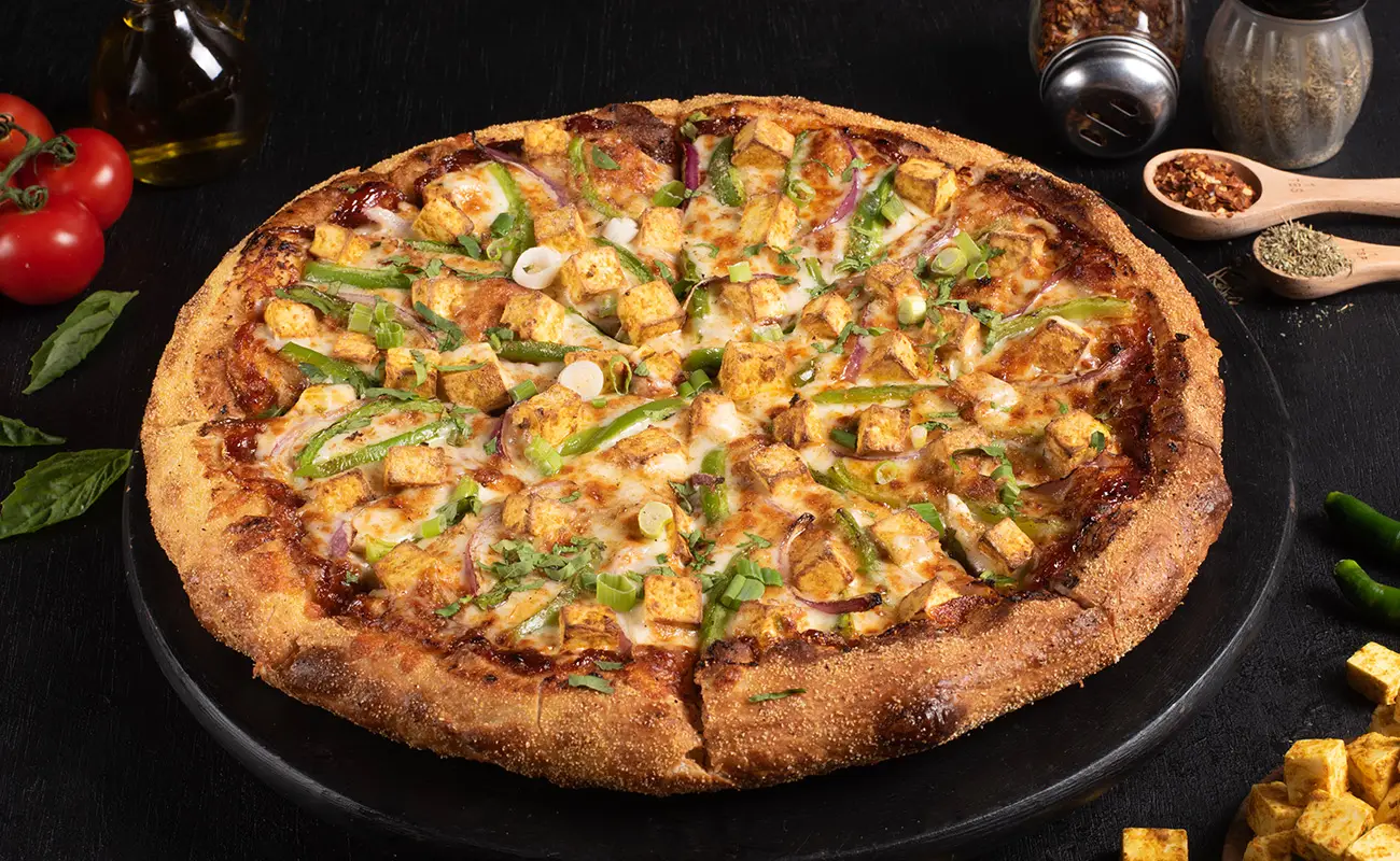Chili Paneer Pizza