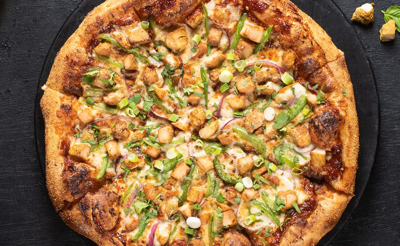 Pizzawala's Chili Chicken Pizza