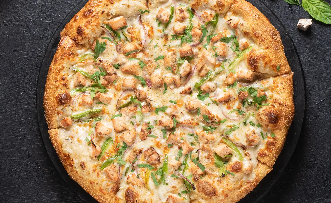 Pizzawala's Garlic Chicken Pizza